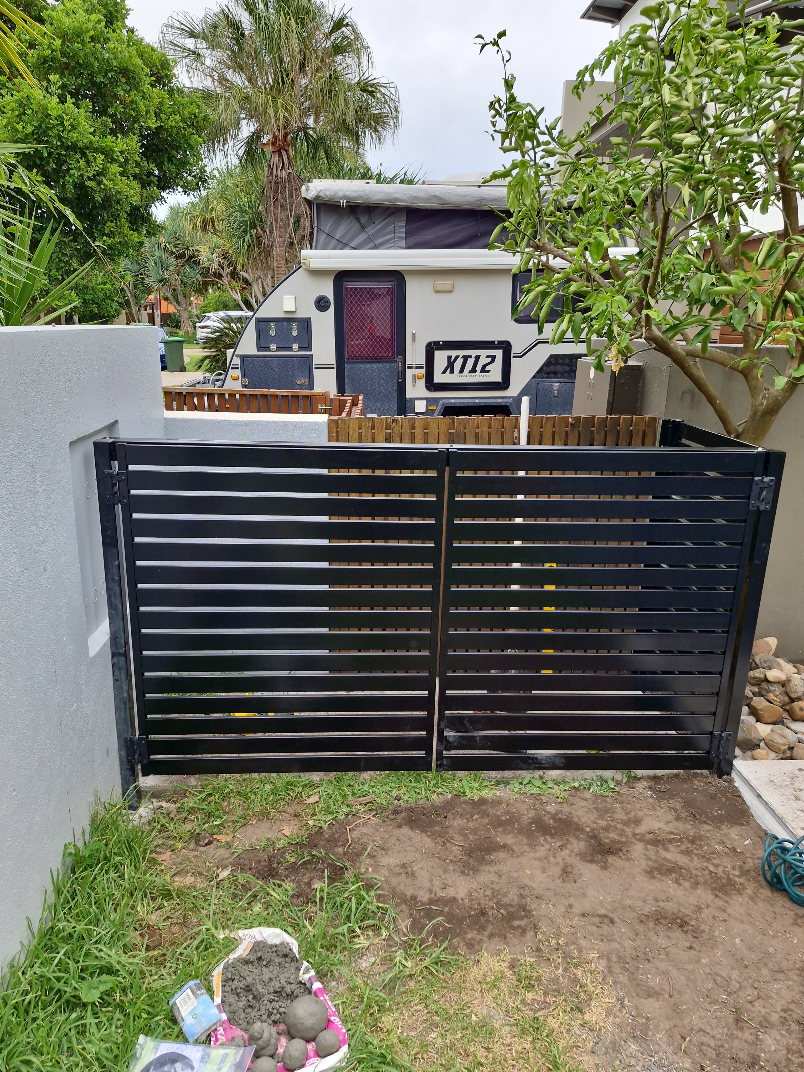Bin Enclosure | Self Close Doors | Aluminium Slats | Open Top